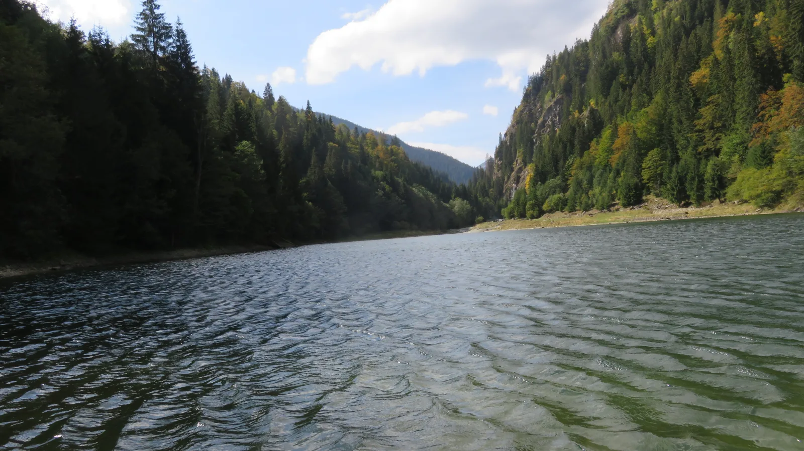 Lacul Galbenu foto 2