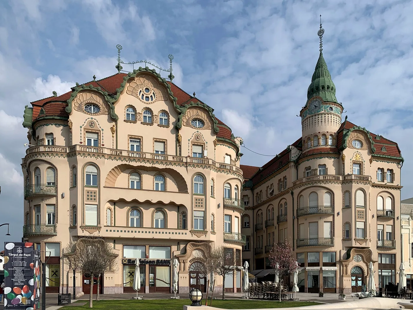 Oradea - Palatul Vulturul Negru
