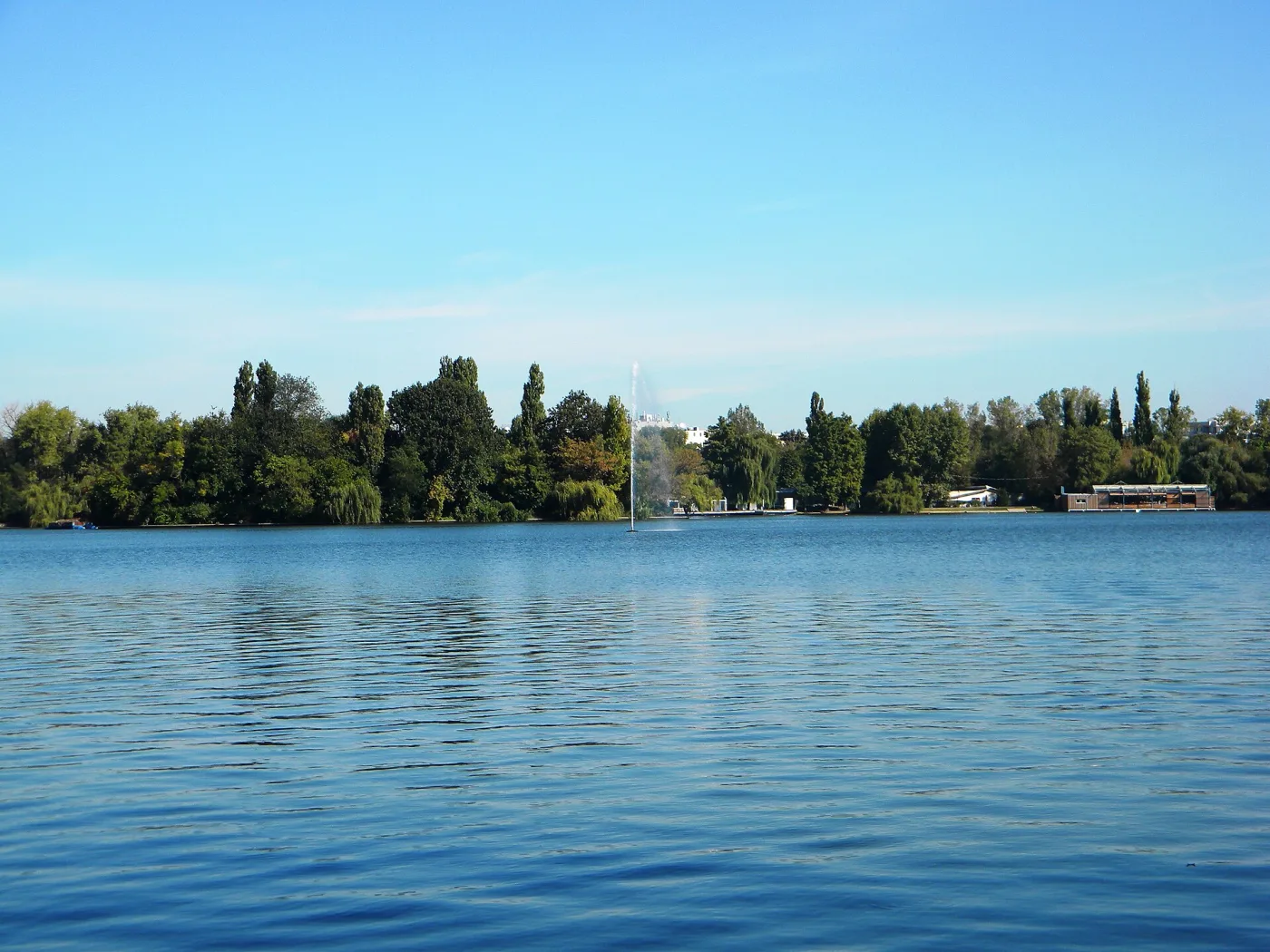 Apa - Lacul de Agrement Apa