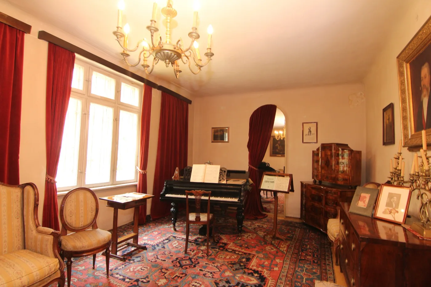 Botoșani - Casa Memorială George Enescu