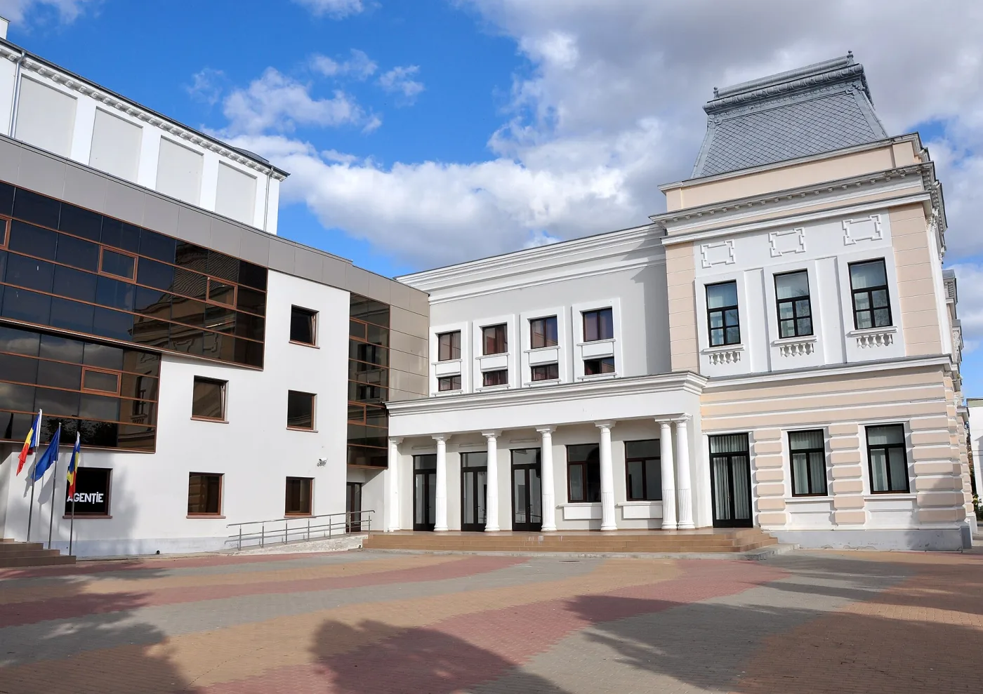Bârlad - Teatrul Victor Ion Popa