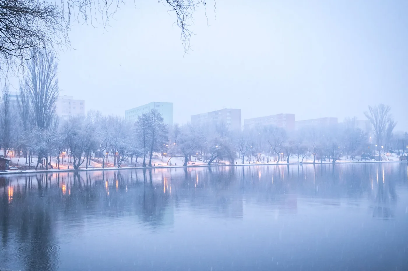 1 Decembrie - Lacul 1 Decembrie