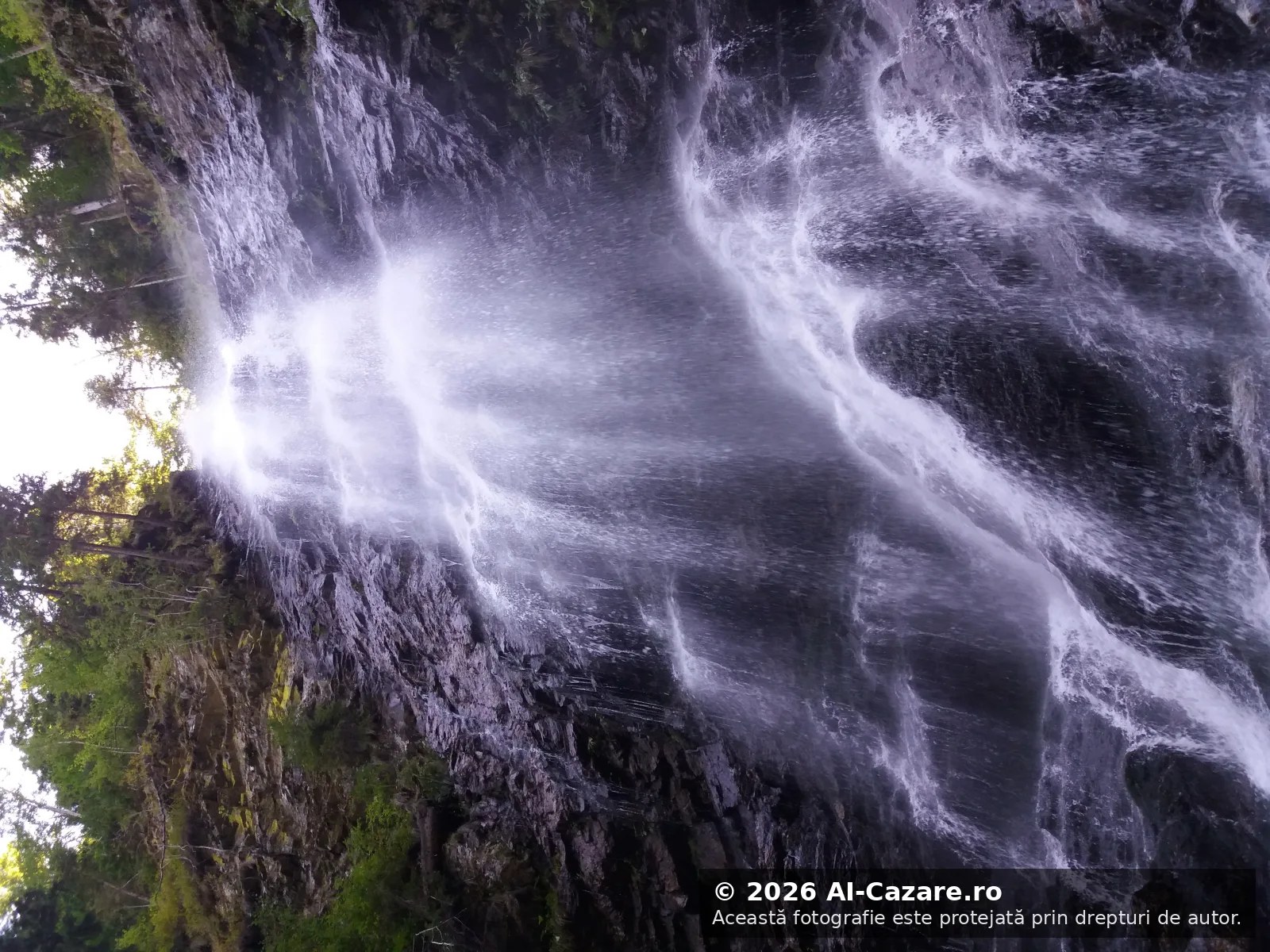 Cascada Scoruș Malaia