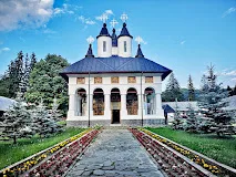Mânăstirea Cheia foto 3