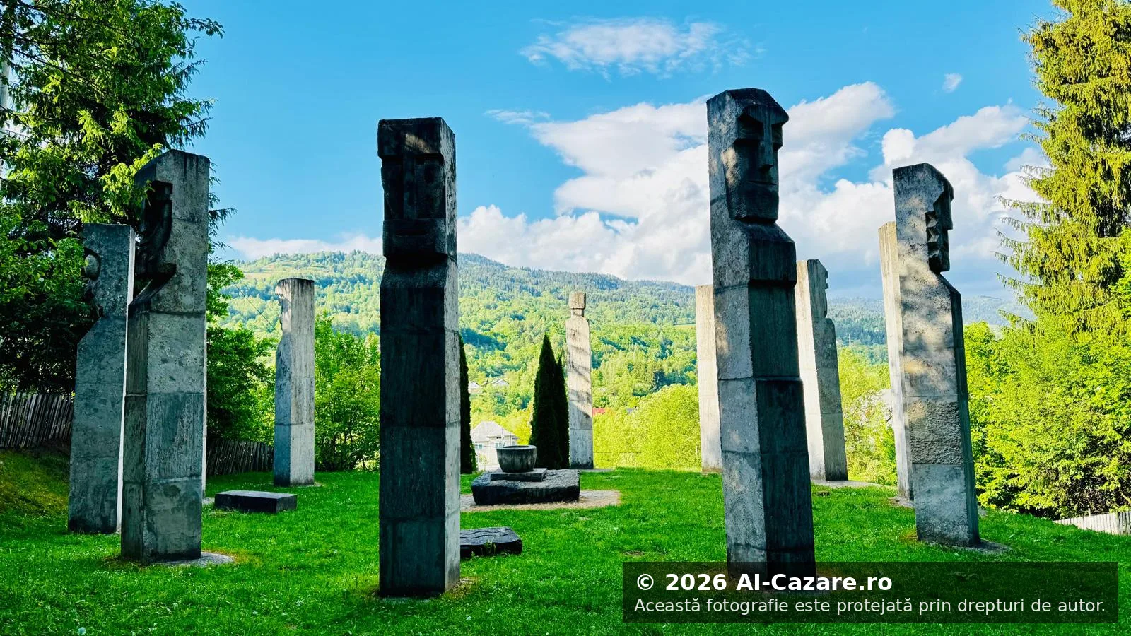 Moisei - Monumentul Martirilor foto 4