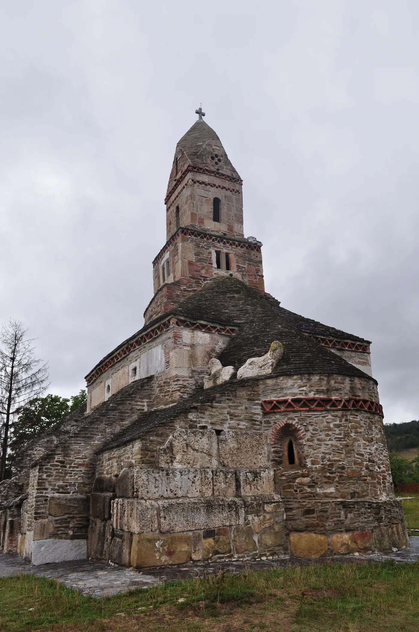 Densus - Biserica Cea Mai Veche