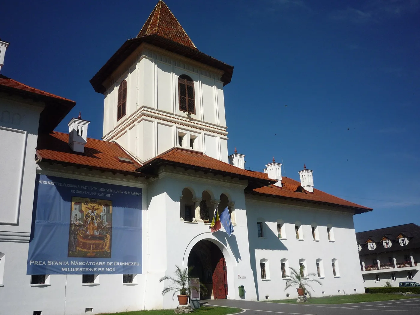 Mânăstirea Prislop foto 2