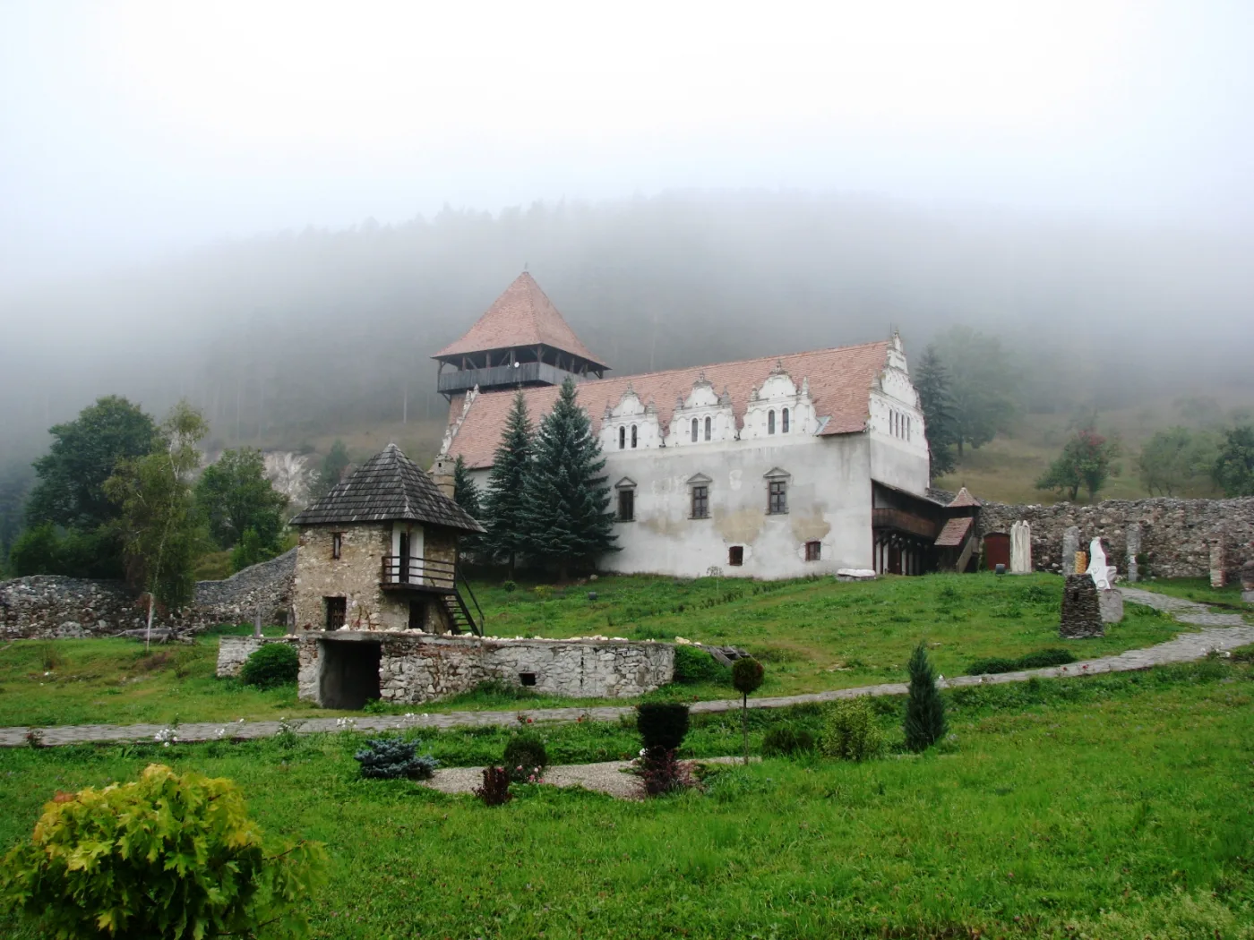 Lazarea - Castelul Lázár