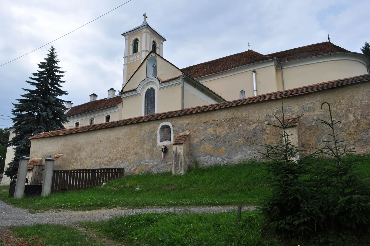 Bixad - Mânăstirea Franciscană