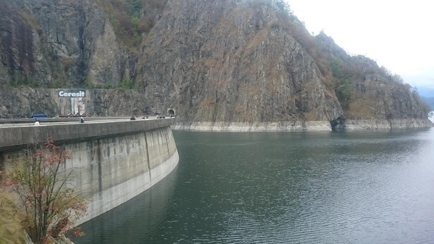Transfăgărășan - Barajul Vidraru