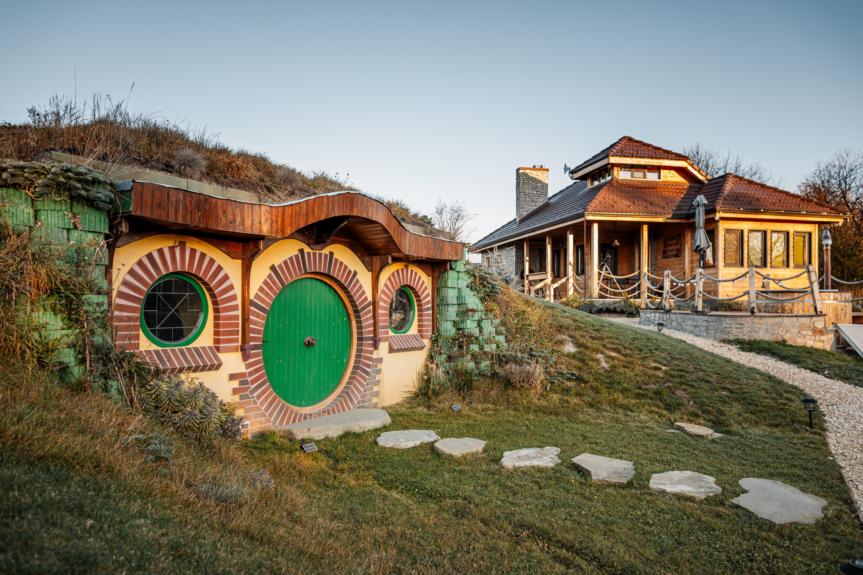 Atelier ReCreation Village, Rasnov — Complex turistic în Brașov