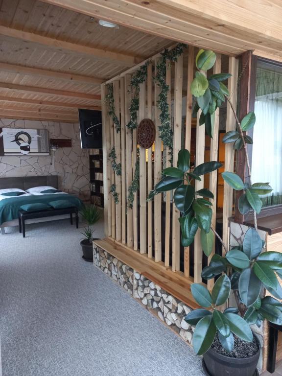 Edelweiss Cozy Lodge cu Semineu, Saună și Terasă — foto 13