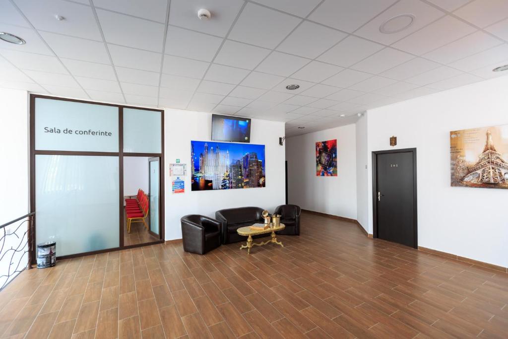 Hotel Corner Center Rental, Buzau — foto 16