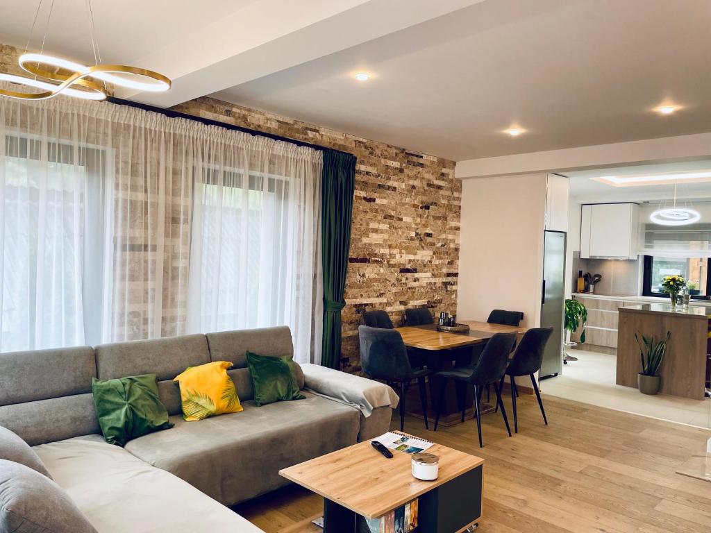 Casa Frățilă, Holbav, Brașov — foto 11