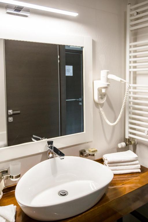Hotel Carpat Inn, Azuga, Prahova — foto 30