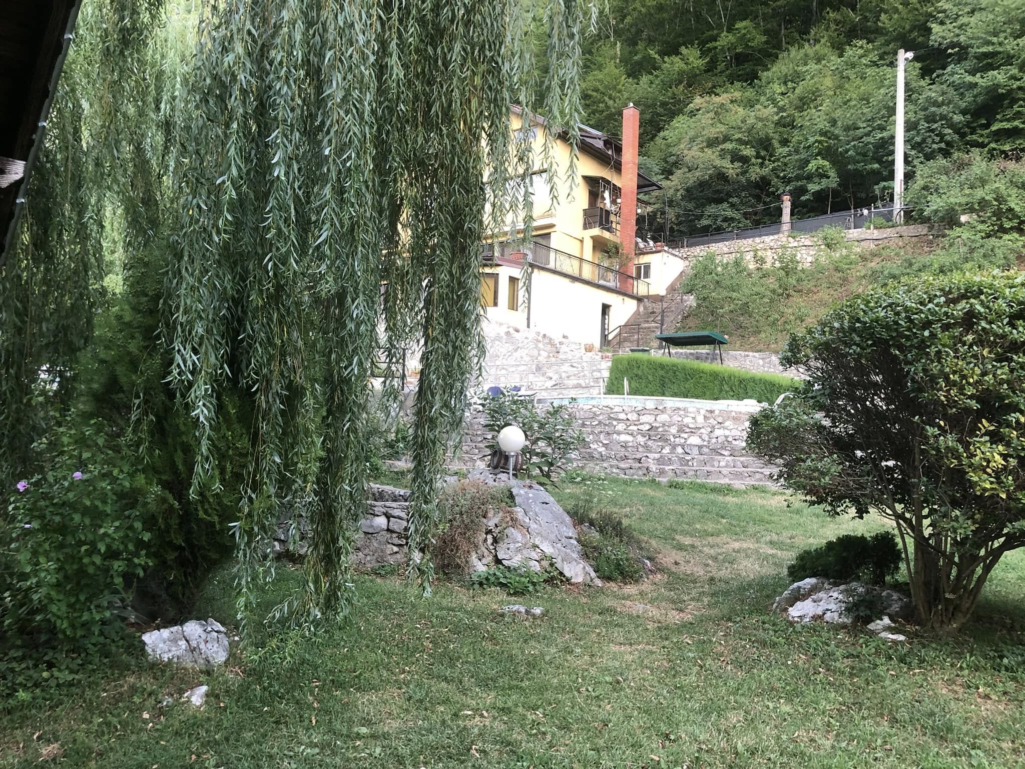La Matei, Baile Herculane — foto 77