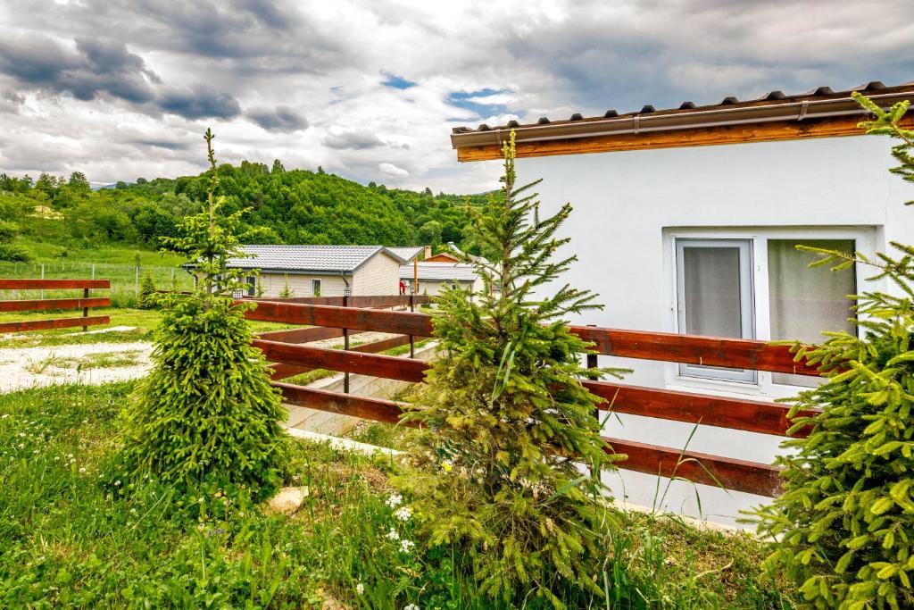 Garden Village Retreat, Bughea de Sus — foto 31