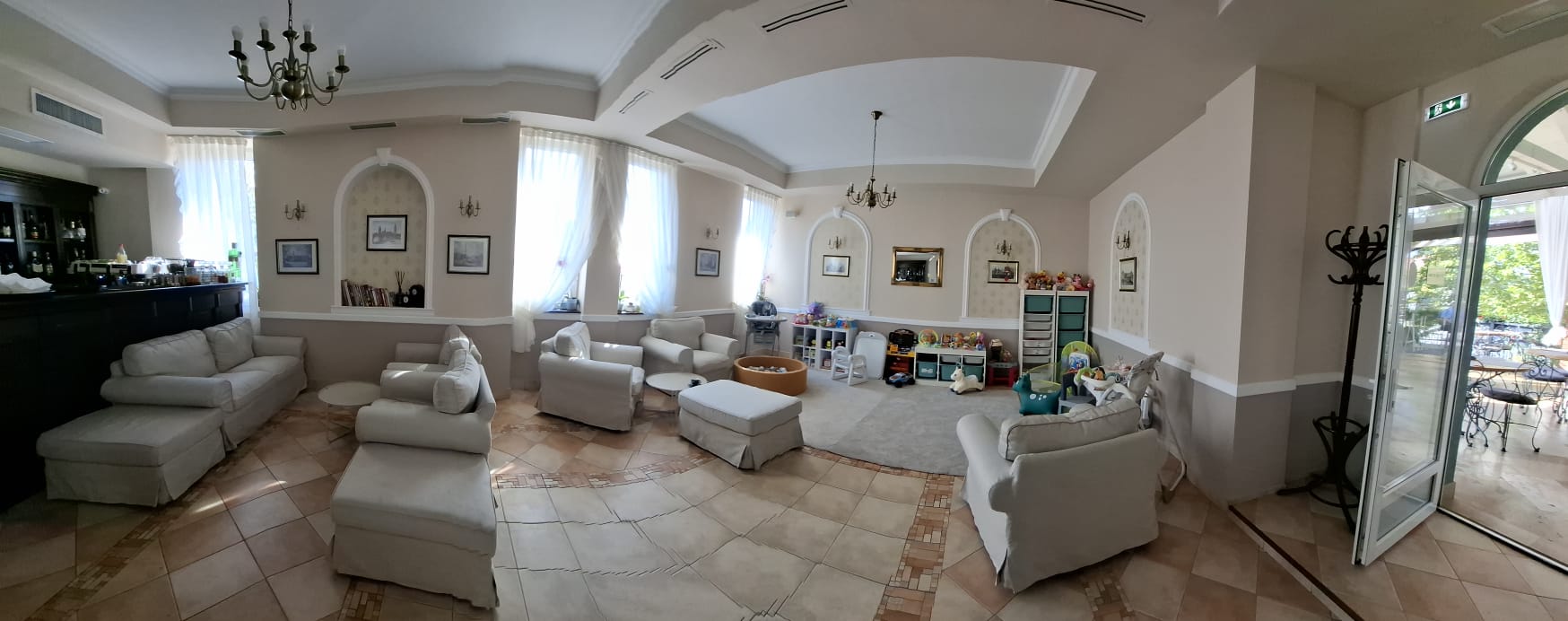 Hotel Allegria, Baile 1 Mai — foto 50
