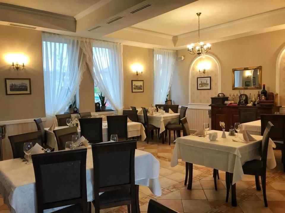 Hotel Allegria, Baile 1 Mai — foto 13