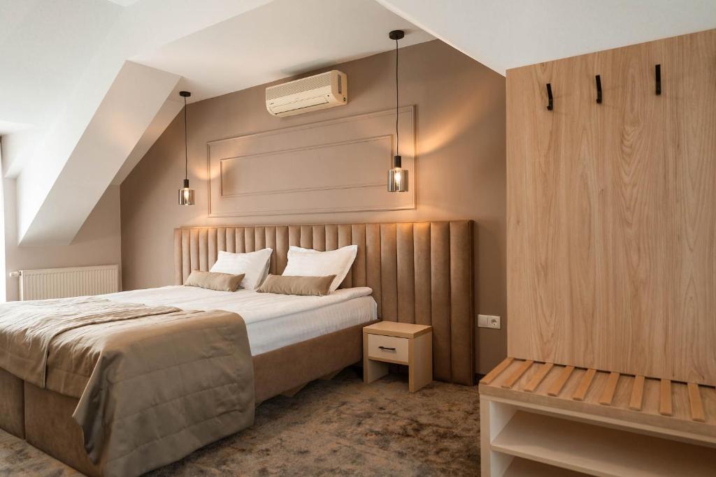 Hotel Allegria, Baile 1 Mai — foto 19
