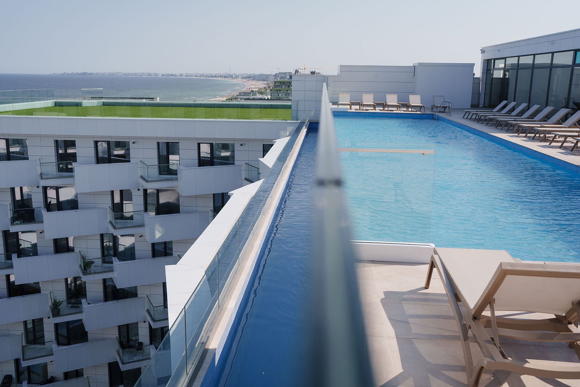 Alezzi Complex Apartamente de Lux în Infinity Resort & Spa – Mamaia Nord | AI-Cazare.ro