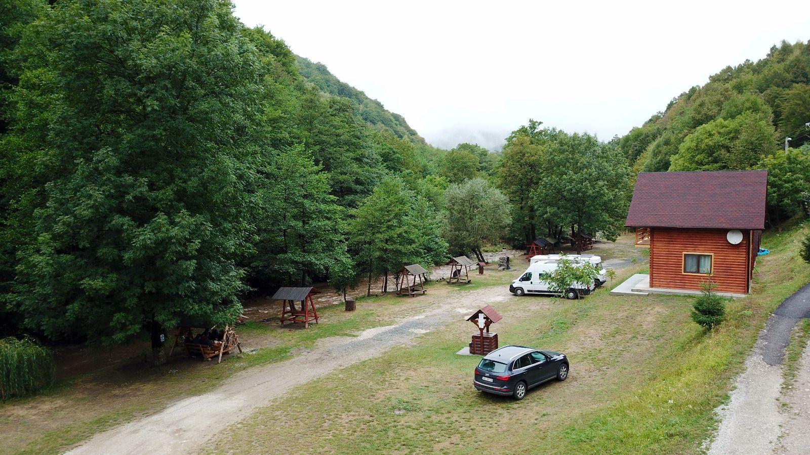 Camping & Cabana Sargetia, Costesti — foto 23