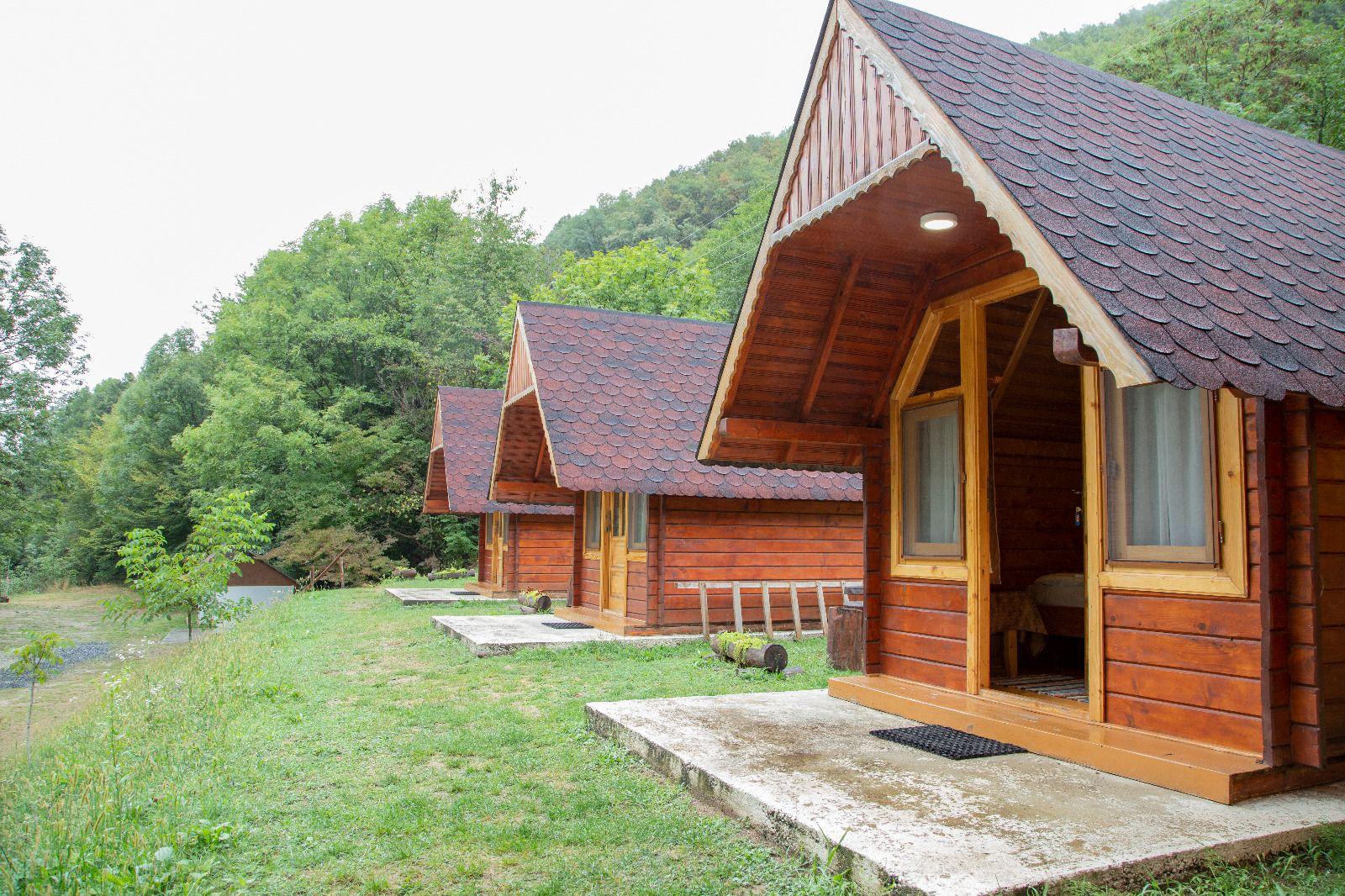 Camping & Cabana Sargetia, Costesti — foto 39