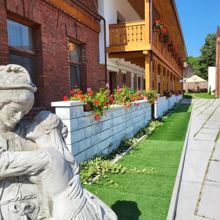 Hanul Huniazilor HD, Hunedoara