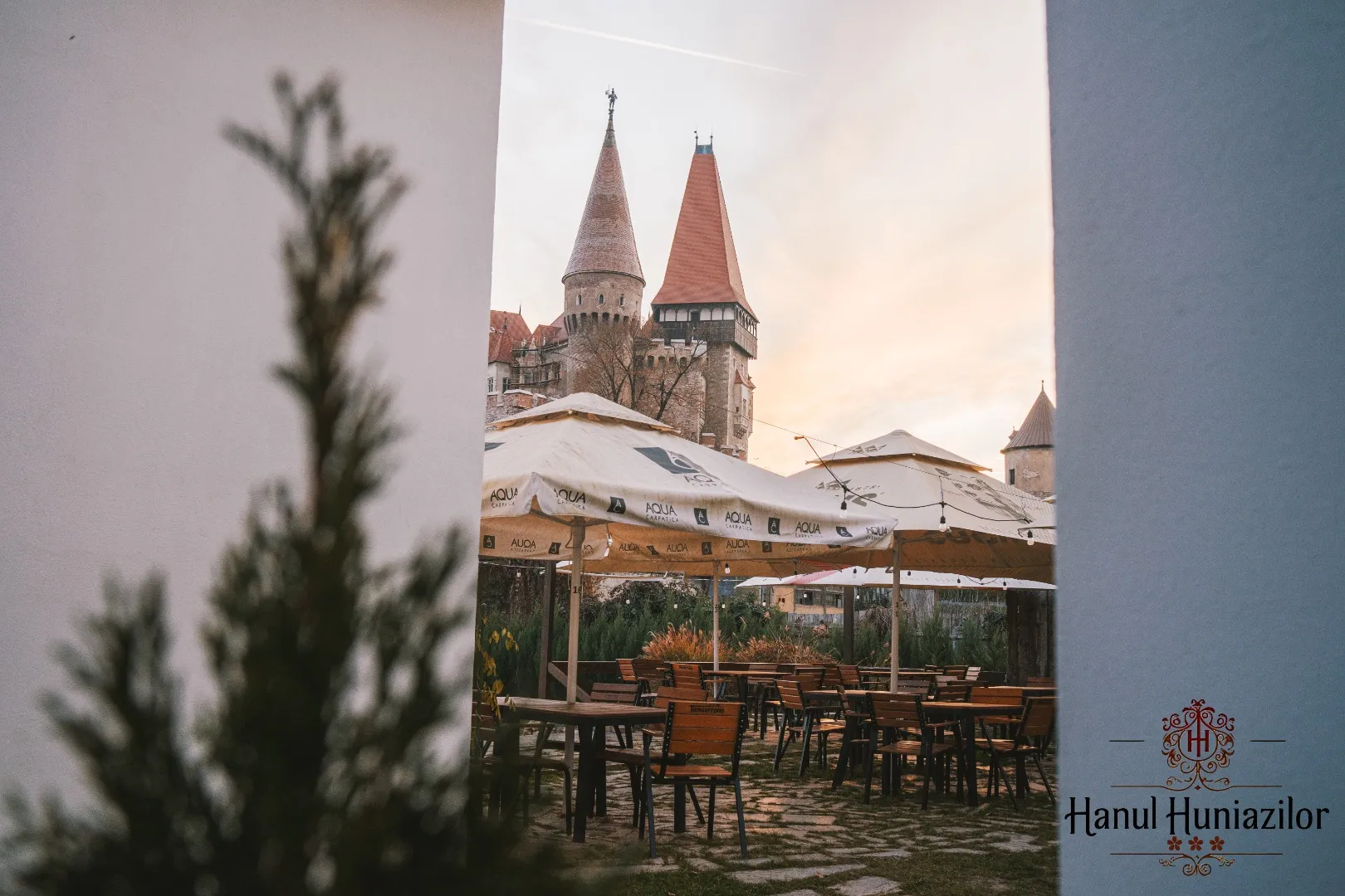 Hanul Huniazilor HD, Hunedoara — foto 77
