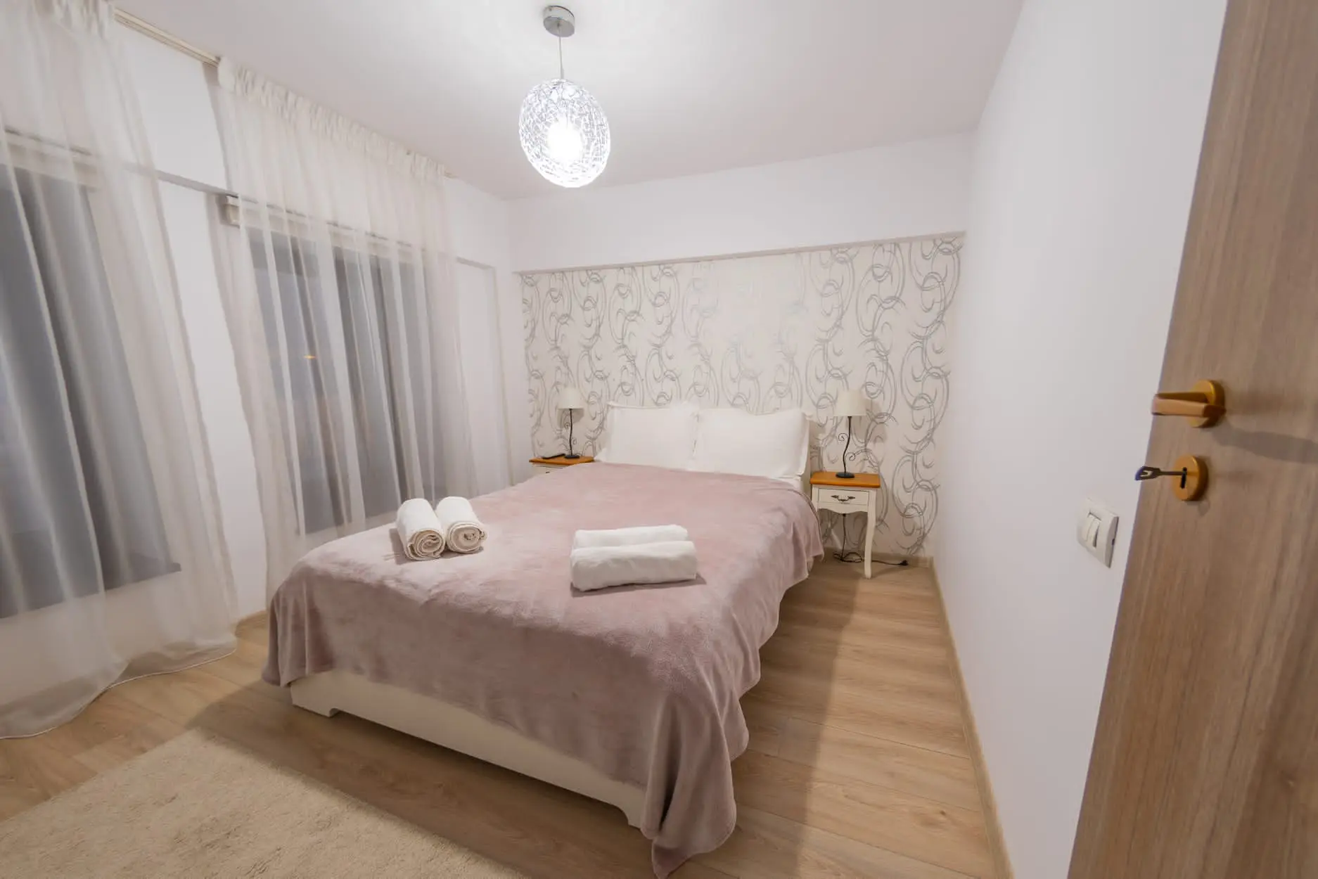 Avenue Parliament, Bucuresti — foto 9