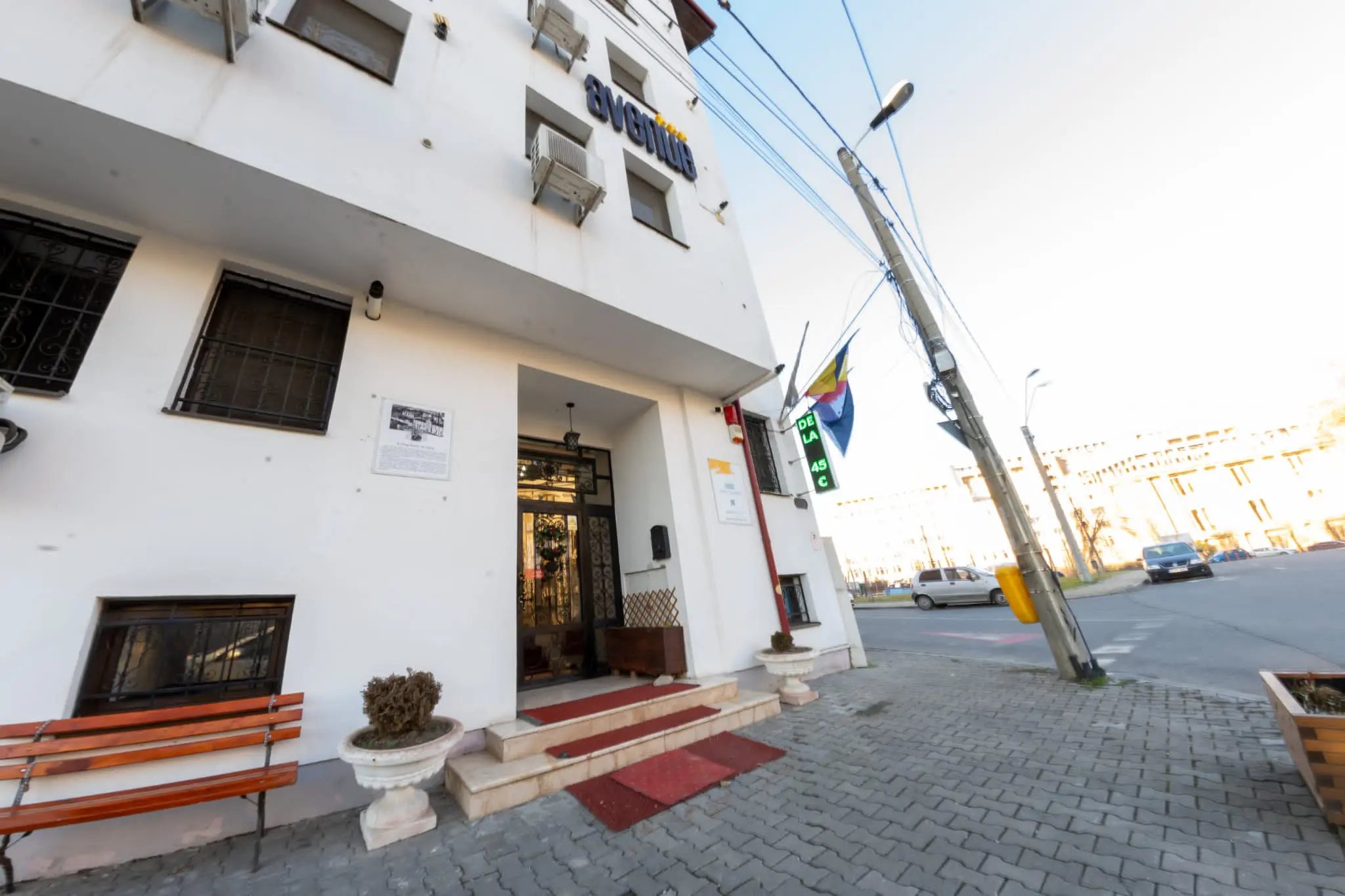 Avenue Parliament, Bucuresti — foto 15