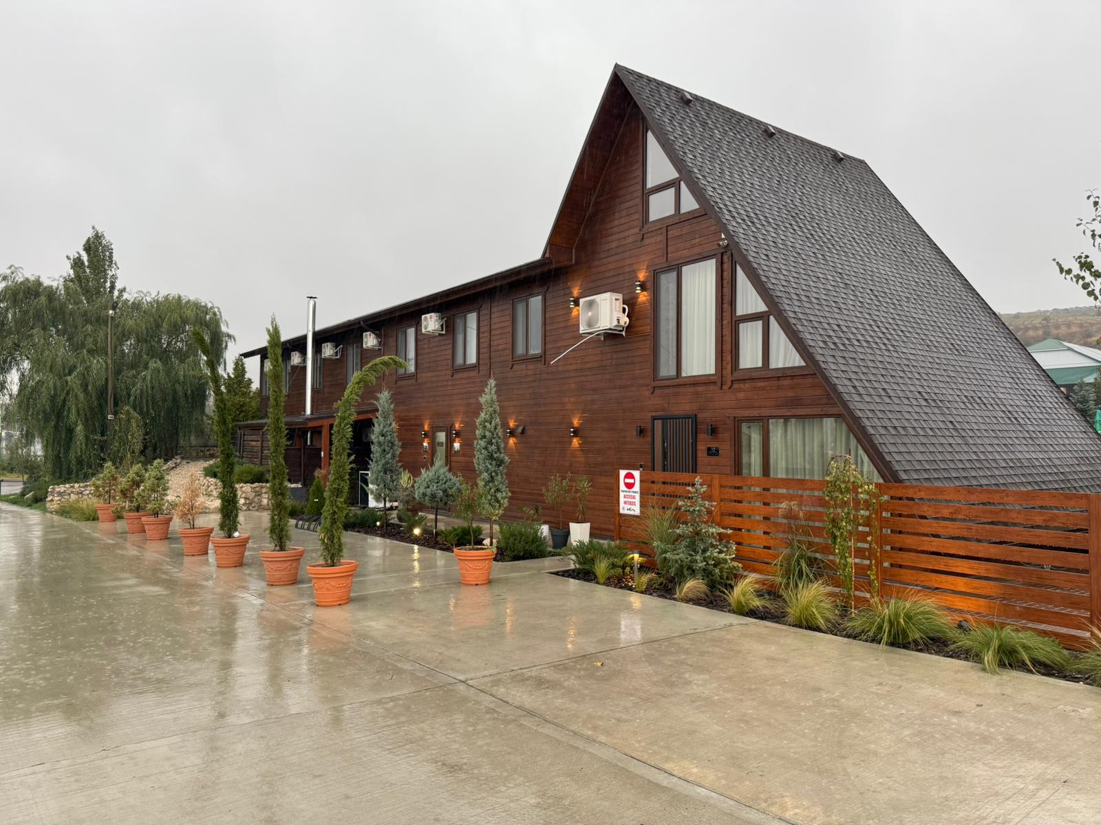 Pensiunea Turnul Alb, Costești, Moldova — foto 1