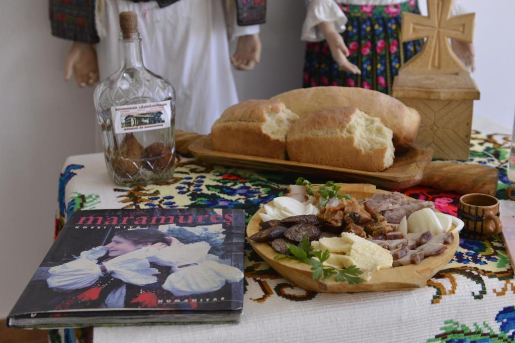 Pensiunea Lacramioara, Săcel, Maramureş — foto 13