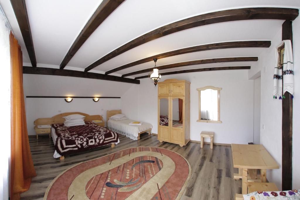 Pensiunea Lacramioara, Săcel, Maramureş — foto 4