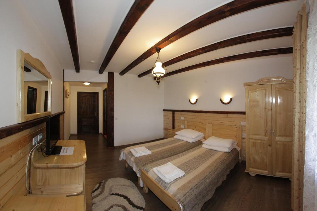 Pensiunea Lacramioara, Săcel, Maramureş — foto 34