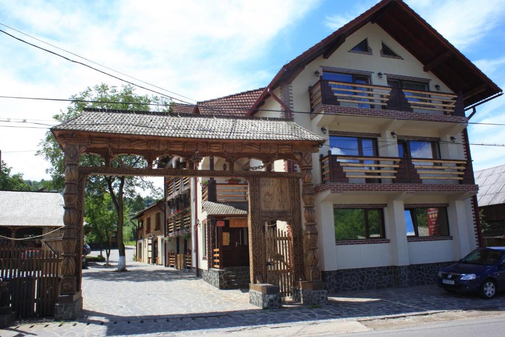 Pensiunea Lacramioara, Săcel, Maramureş — foto 56