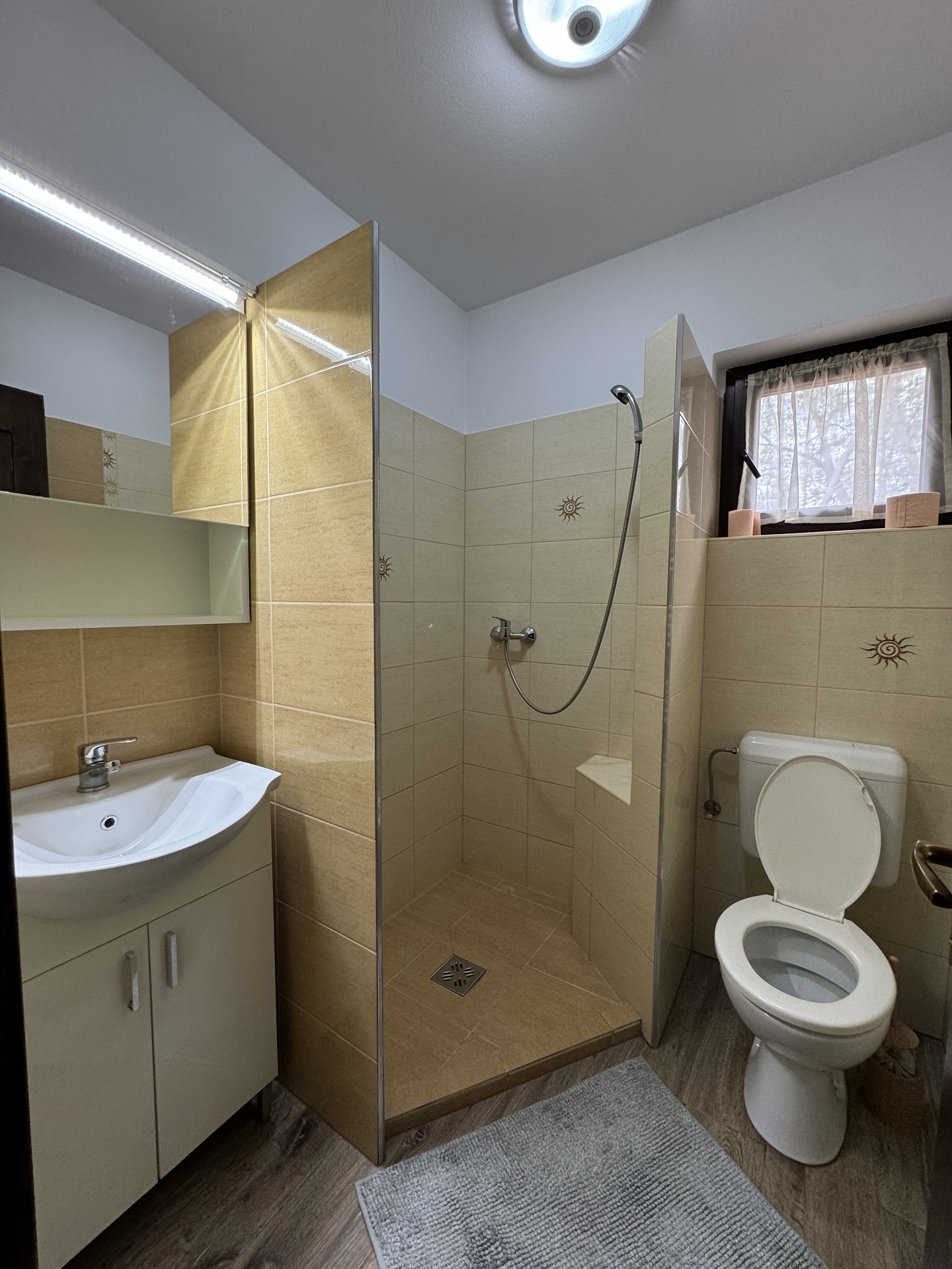Camere de închiriat Fűzfa Ciaracio — foto 40