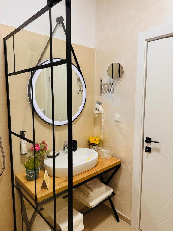 Casa Teo Mahmudia, Tulcea — foto 37