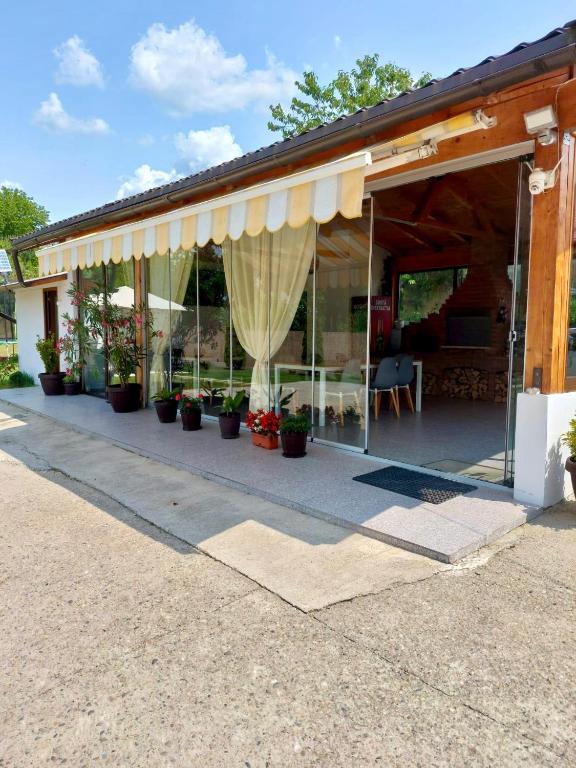 Pensiunea Prestige House Delux — foto 50